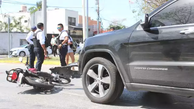 El conductor ignoró la señal de alto en Campeche