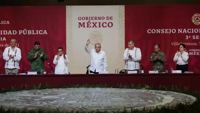 AMLO califica "de 10" el trabajo de Adán Augusto López por acuerdo de unidad en la Conago