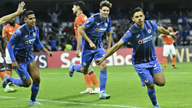 Ángel Romero se estrenó como goleador celeste