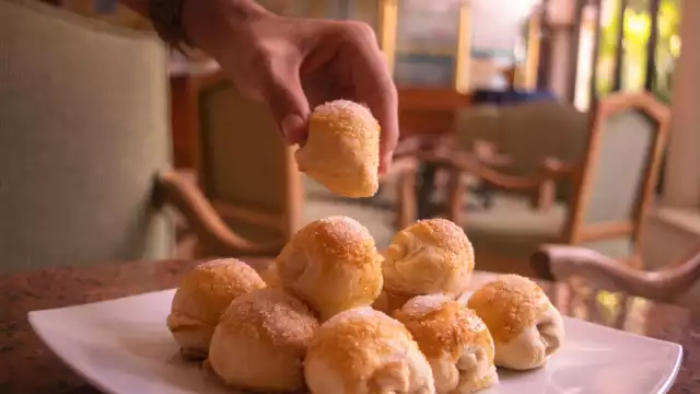 Las bolitas de queso fueron creadas por un chef pastelero en un hotel de Mérida en 1992