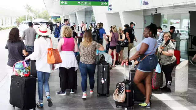 Con el arribo de un número considerable de turistas, Quintana Roo podría incrementar contagios