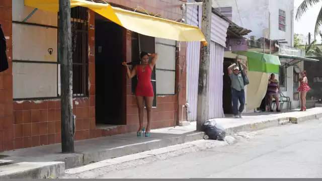 Mujeres prestadoras de servicios sexuales