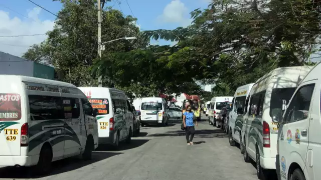 Se limita el cupo en transporte público por el semáforo naranaja