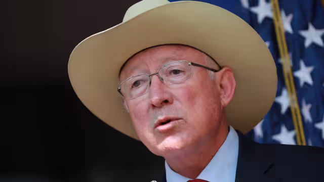 Ken Salazar, asegura que México es un socio crucial para el combate contra el fentanilo