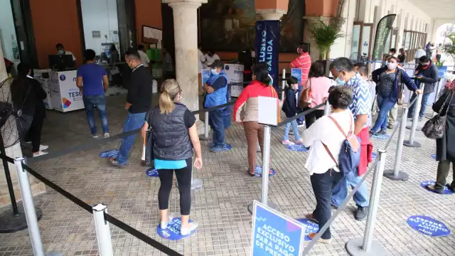 Hay 23 módulos con cajas recaudadoras en diferentes puntos de la ciudad, pero la mayor afluencia se dio en el Palacio Municipal