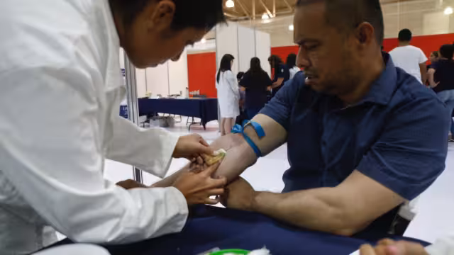 La UADY atenderá casos de VIH, obesidad, cáncer, así como exámenes de la vista y oído