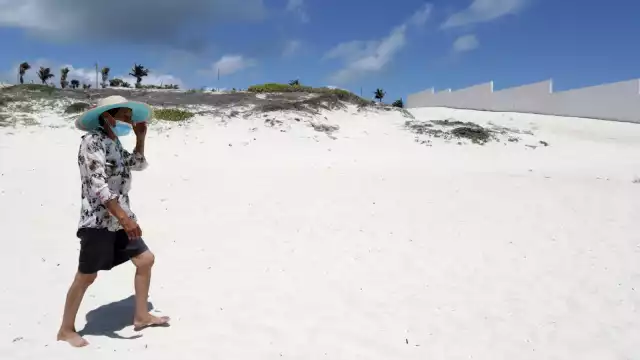 En Playa Delfines no hay ninguna zona destina a la anidación de tortugas