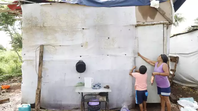 Los municipios con un porcentaje elevado de pobreza extrema suelen tener relativamente poca población