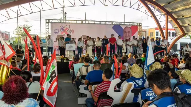 El aspirante del PRI a Alcalde de Cancún estuvo en la delegación Alfredo V. Bonfil