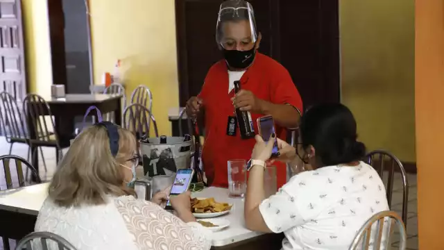 Cantineros aseguran que los colores en el Semáforo Epidemiológico “ni les pinta ni les da color”