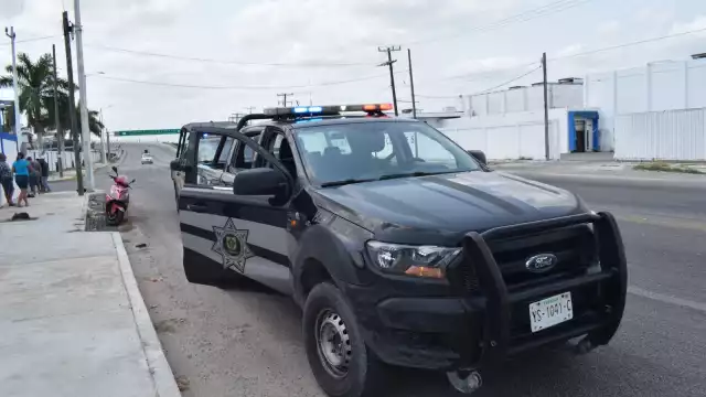 El motociclista fue trasladado de emergencia a un hospital de Mérida