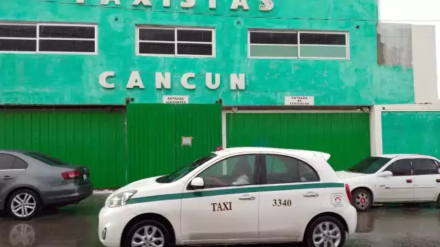 Los extorsionadores pedían 200 pesos al día a cada taxista de Cancún