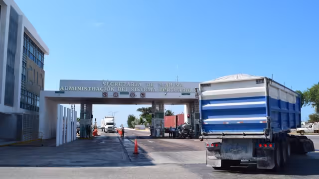 Esta semana llegó al puerto la turbina de gas más grande del mundo