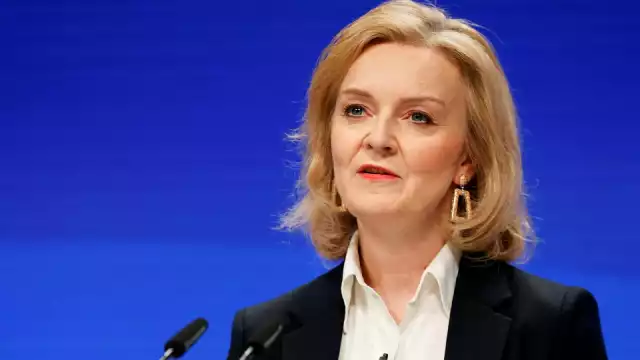 Liz Truss dejará la jefatura del Gobierno en cuanto se elija a su sucesor