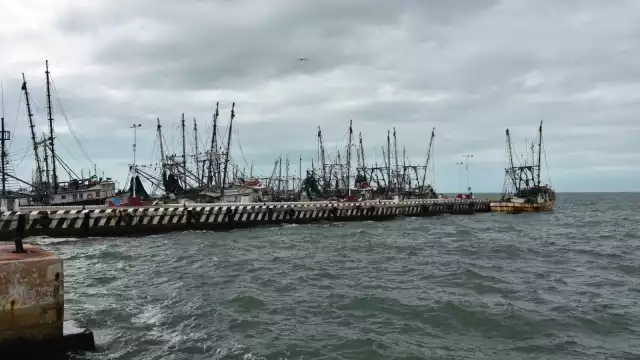 Los familiares acudieron al Muelle de Lerma para pedir informes siendo notificados del suceso