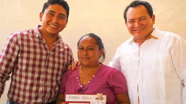 Joaquín Díaz Mena destinó 25 millones de pesos a la mejora de colegios en Sotuta