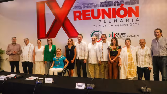 La reunión plenaria de los senadores del tricolor, que empezó el lunes, concluyó ayer, entre pactos y “destapes”