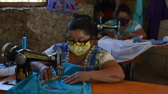 El colectivo Loo'l pich es una agrupación de al menos 20 artesanas de la localidad de X-Pichil