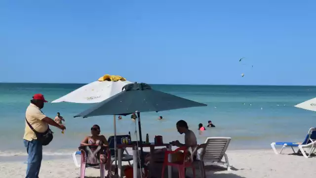 Algunos únicamente logran hasta 150 pesos para sobrevivir