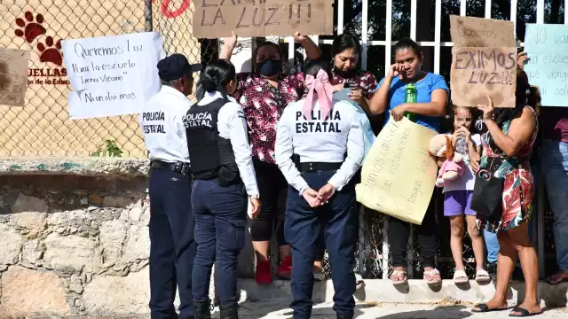 El Director de la primaria señaló que la Secretaría de Educación autorizó un millón 800 mil pesos, pero personal técnico no ha llegado