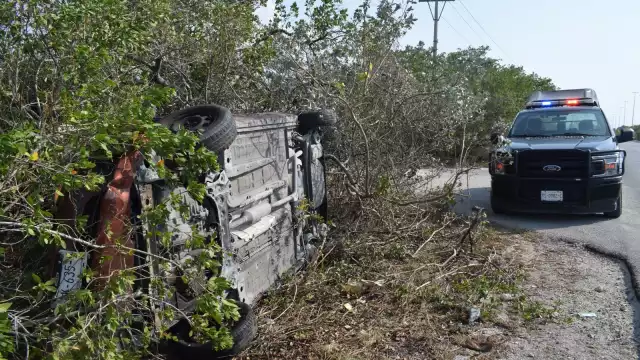 Los pasajeros de la camioneta solamente presentaron golpes