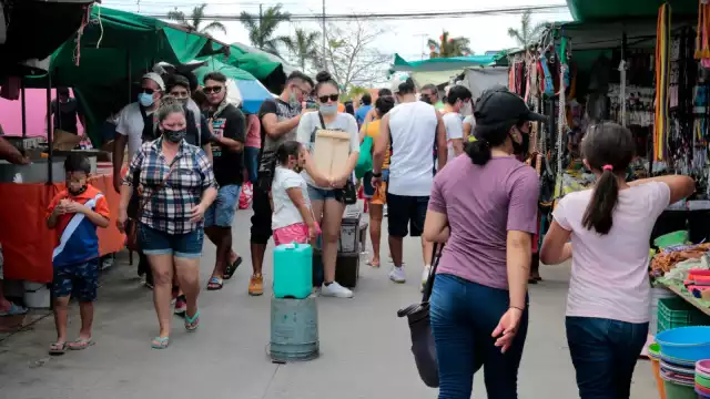 Aún instalados en la tercera ola de coronavirus, los contagios entre niñas y niños son cada vez más frecuentes en el país