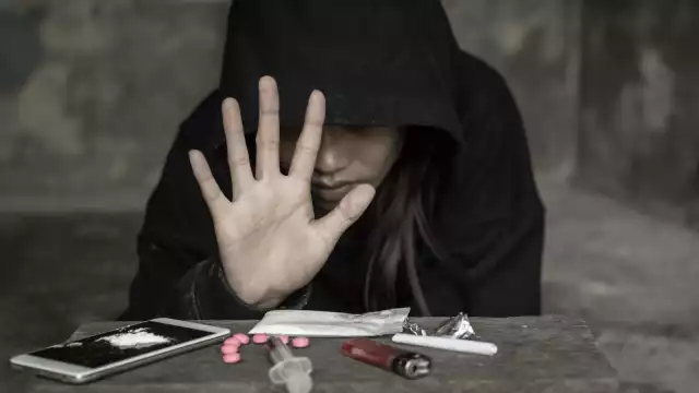 La ingesta de enervantes en menores de edad cada vez es mayor, afirma un especialista