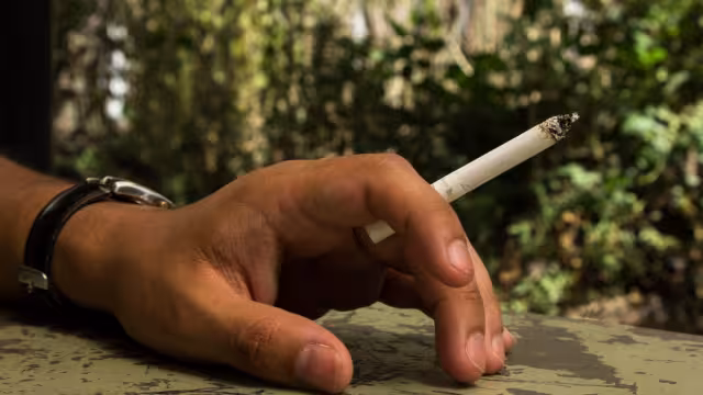 Fumadores infectados podrían transmitir el Sars-Cov 2 a través del humo (Cuartoscuro)