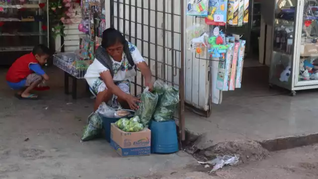 Habitantes de la localidad señalan que compran poca comida debido a que viven al día con sus gastos