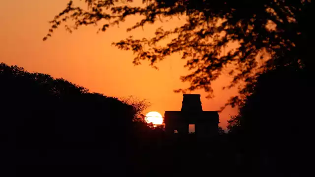 Esta medida afecta a destinos de alta afluencia turística y pone en desventaja a las personas que se dedican a vender los atractivos de la entidad