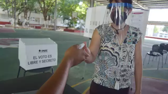 La eliminación de la tinta tarda, según el tipo de piel de cada persona, en promedio es dos a cinco días en un proceso de descamación natural