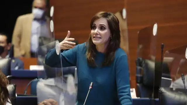La senadora del PAN cumple una promesa a los habitantes de Ures, Sonora, aunque no de la forma adecuada