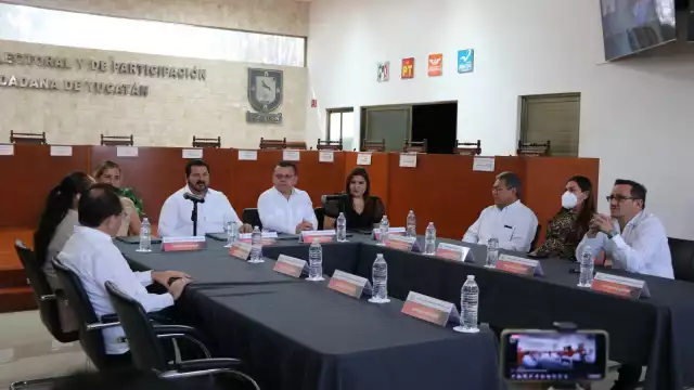 El Iepac y la CIRT firman un acuerdo para que el encuentro de candidatos a la gubernatura tenga amplia difusión