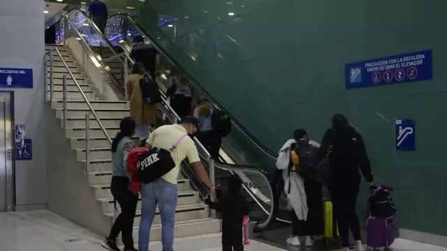 Autoridades informaron que las personas que deseen viajar durante las fechas de Navidad y Año Nuevo al interior del país o al extranjero, difícilmente encontrarán cupo