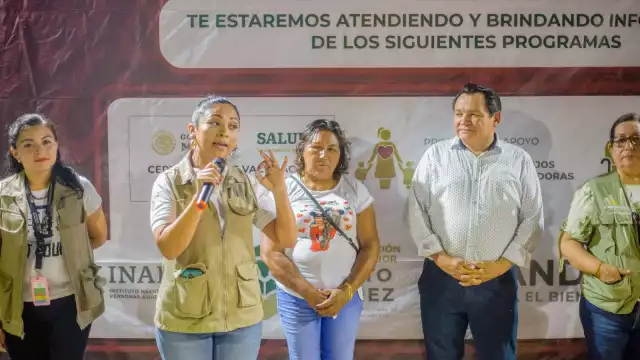 Los habitantes acudieron al lugar para recibir atención personal