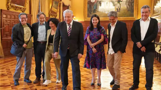 AMLO se reunió con actores, actrices y directores de cine en Palacio Nacional