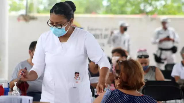 La velocidad de crecimiento de casos para la zona sur es de 0.34 y de 0.63  para la zona norte