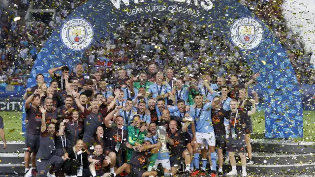 El Manchester City se coronó por primera vez en su historia campeón de la Supercopa de Europa tras vencer en penaltis al Sevilla