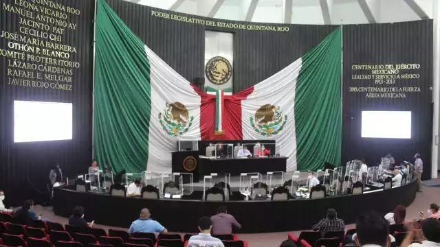 Aún con poca asistencia de diputados locales, las sesiones se llevaron a cabo en el Congreso de Quintana Roo