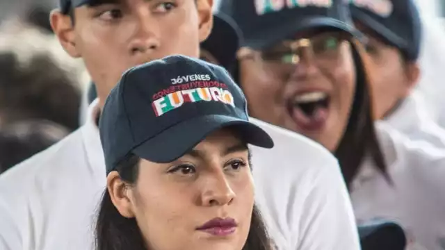 La convocatoria será para 40 mil plazas en toda la República Mexicana, y que los interesados podrán registrarse en el portal de Jóvenes Construyendo el Futuro