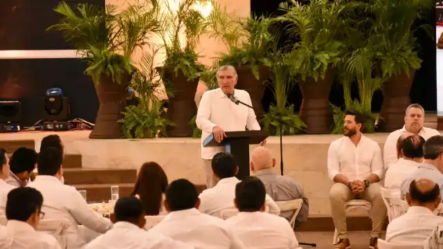 El Secretario de Gobernación explicó de los avances en obras en Yucatán