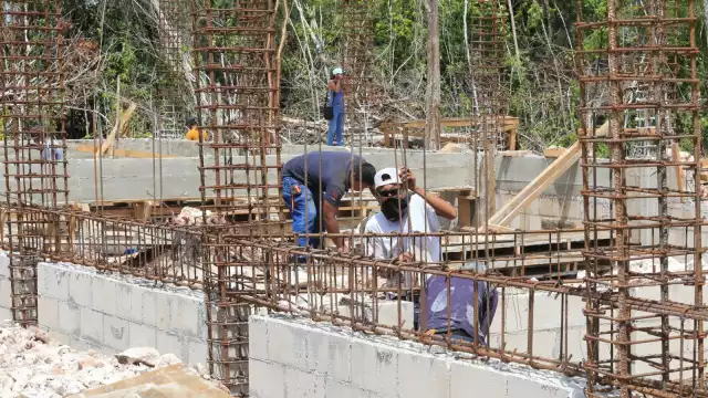 El sector de la construcción en Quintana Roo bajó su valía real en octubre del año pasado