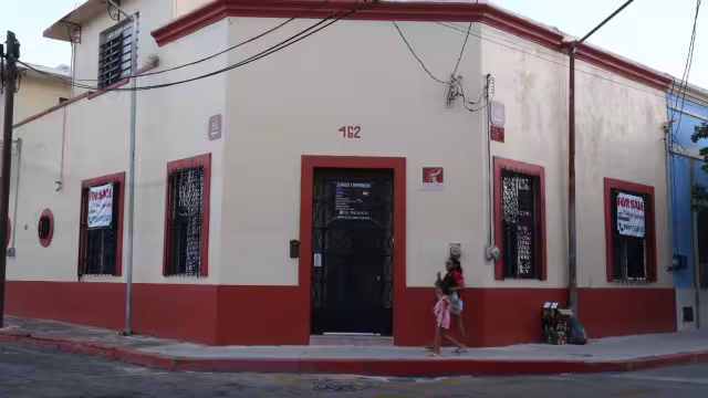 El panista Víctor Hugo Lozano Poveda, justificó la aprobación de subir impuestos al asegurar que se será congruente con las necesidades de la ciudad