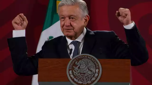 AMLO pide a Musk garantizar calidad de Twitter antes de cobrar