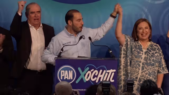 Xóchitl Gálvez se registra como precandidata presidencial en elecciones de 2024