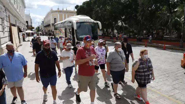 Además de extranjeros, también se encuentran personas del interior de la República