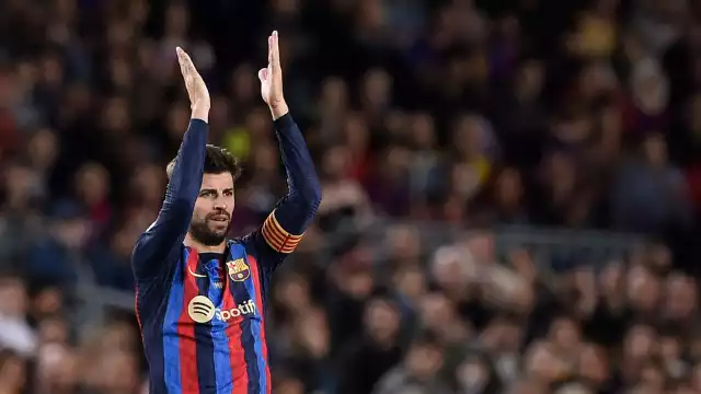 Gerard Piqué dijo adiós al Camp Nou en medio de una tremenda ovación de la afición del Barcelona