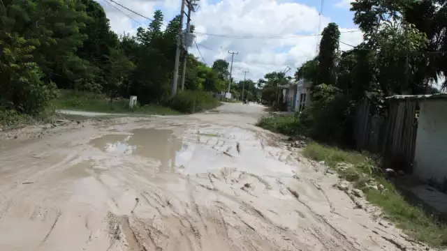 En su informe, la Presidenta aseguró que mejoró 15 mil metros cuadrados de vialidades