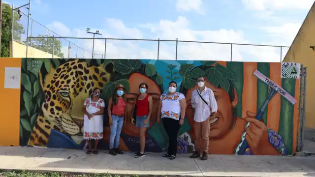 El mural fue realizado por Draya Madú, una artivista de Telchac Puerto, Yucatán
