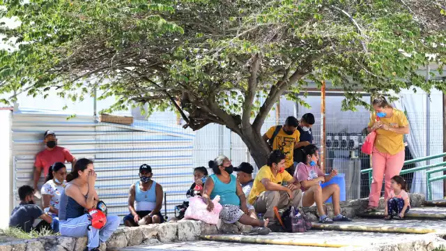 A pesar de que Cancún y Playa del Carmen están en Semáforo Verde, acumulan la mayor cifra de personas hospitalizadas por COVID